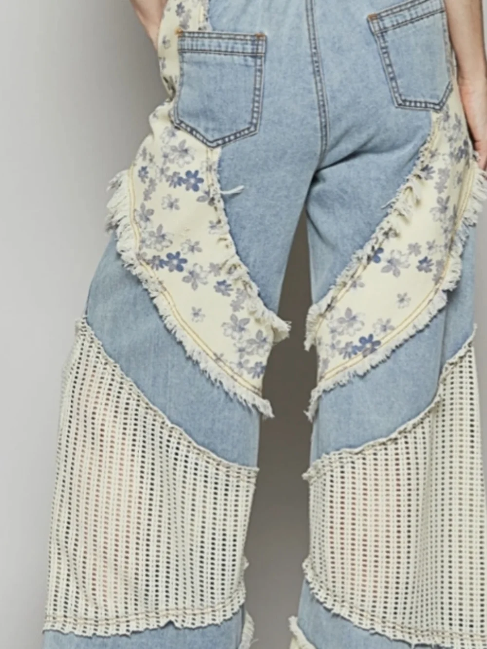 BIG DISCOUNT Women's Light Blue Patchwork Jeans Floral Crochet Contrasts - Picture 3 of 5